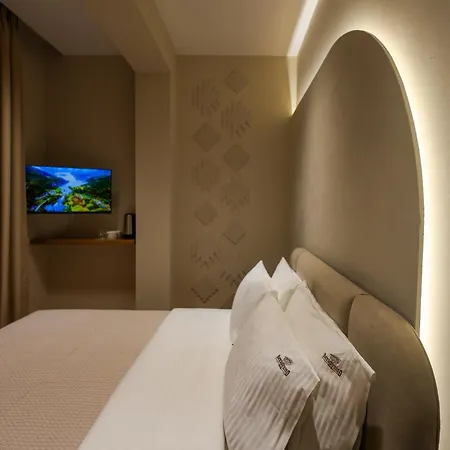 Beratinus1 Hotel 4*