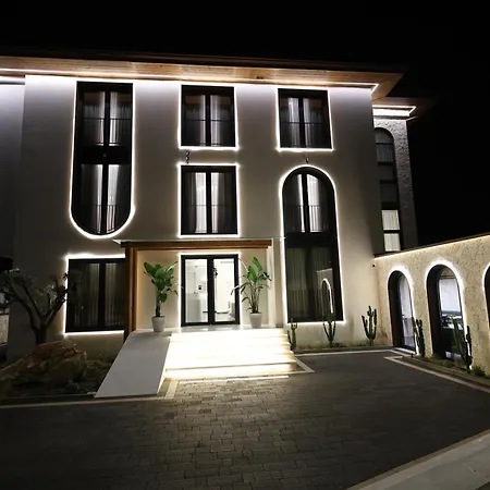 Beratinus1 Hotel 4*