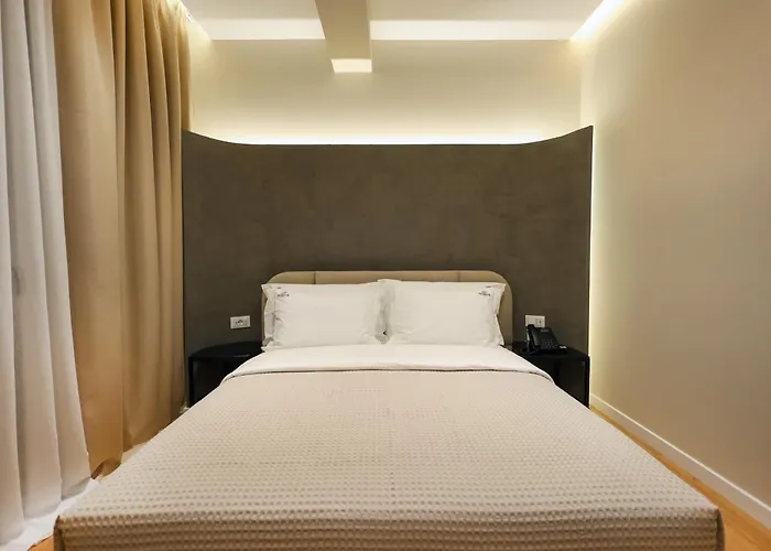 ホテル Beratinus1 ベラト